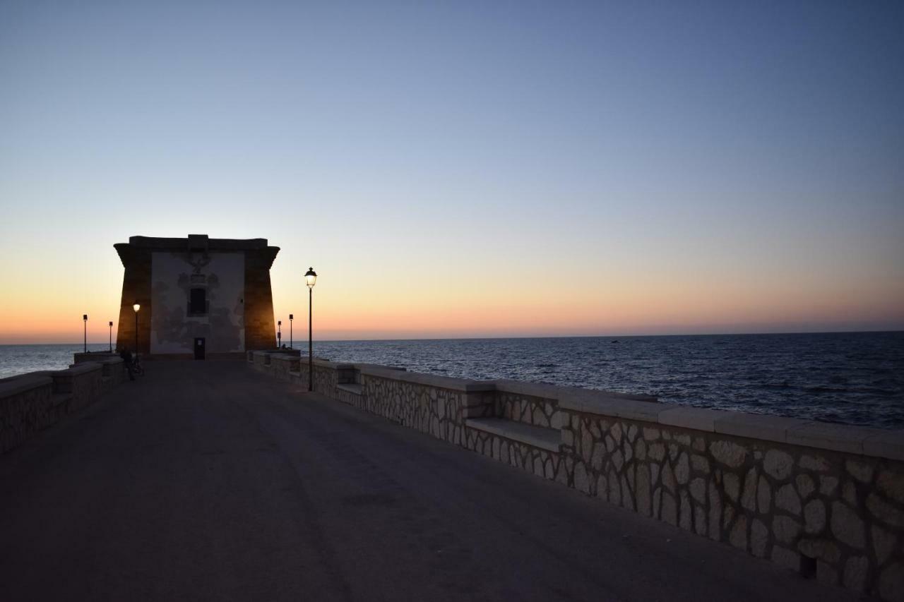 La Casa Di Paoletta A Due Passi Dal Mare Apartman Trapani Kültér fotó
